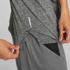 Puma Men's Favourite Heather Cat Training T-Shirt Black Heather -Sportswear Shop 522352 01 mod04