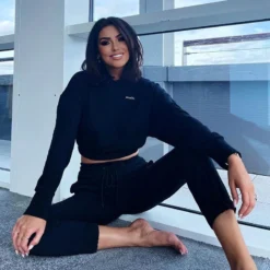 Women's Avelina Cropped Hooded Top Black -Sportswear Shop avelina sosueme