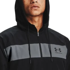Under Armour Men's UA Sportstyle Windbreaker Jacket Black / Black -Sportswear Shop s7.v5 1361621 001 hood
